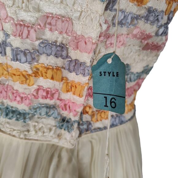 Vintage 60s Fit and Flare Coquette Party Dress Size 6 Ivory Enka Nylon Chiffon - Picture 11 of 16